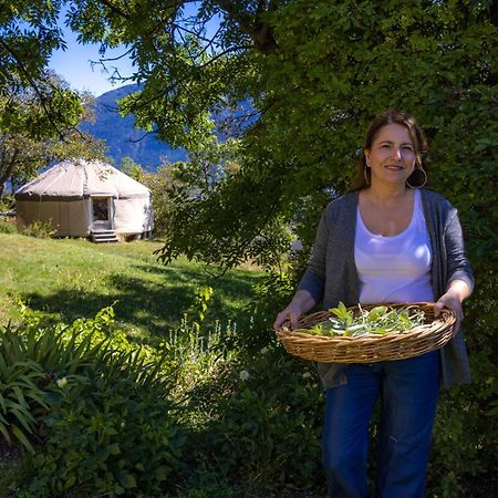 La Ferme De Beaute Panzió Chateauroux-les-Alpes Kültér fotó