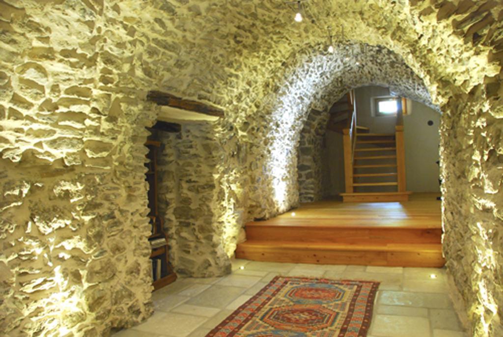 La Ferme De Beaute Panzió Chateauroux-les-Alpes Kültér fotó